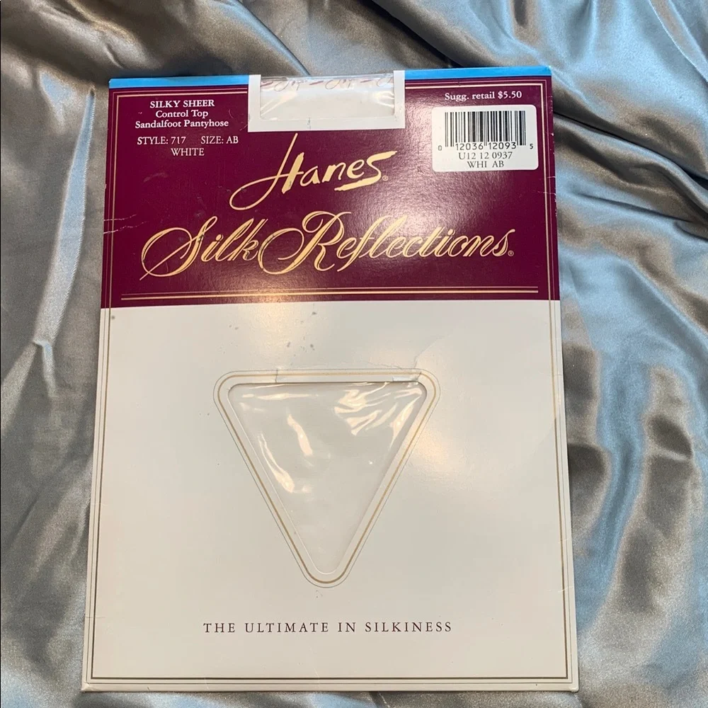 🌹Hanes • NWT Silk Reflections Sheer Hosiery • WHITE & Black • 2 Pair